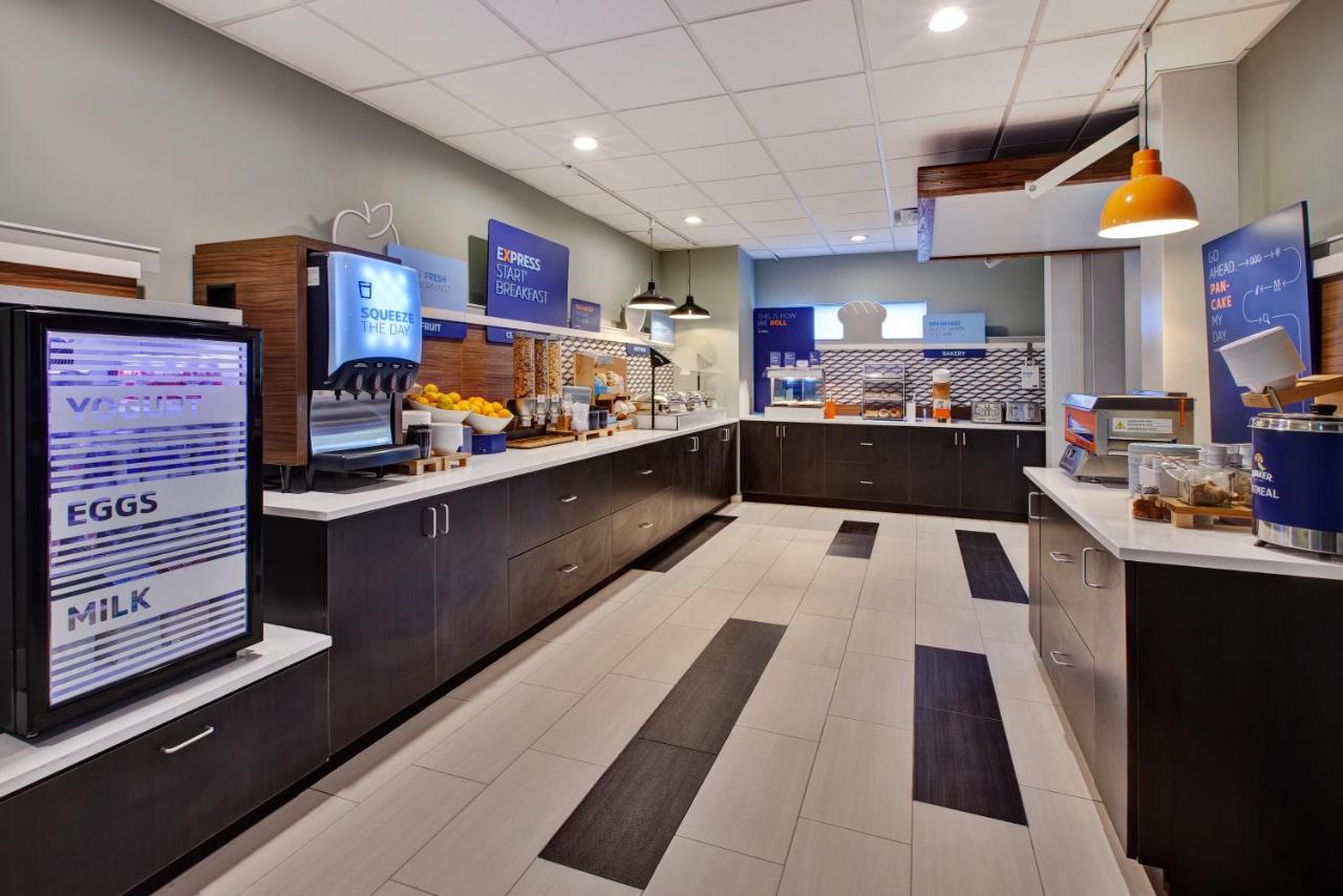 Holiday Inn Express Absecon-Atlantic City Area By Ihg Экстерьер фото