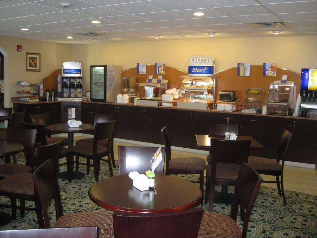 Holiday Inn Express Absecon-Atlantic City Area By Ihg Экстерьер фото